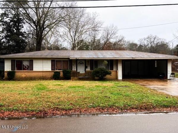 1073 Maria Drive, Jackson, MS 39204