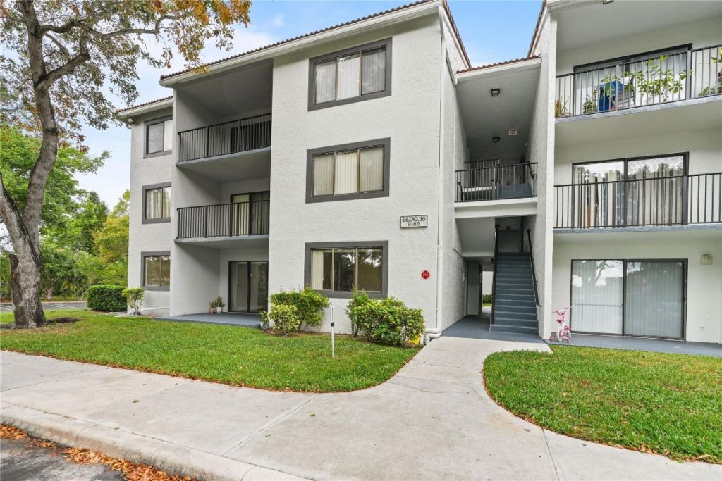 9166 W Atlantic Boulevard, Unit 1616, Coral Springs, FL 33071 Photo