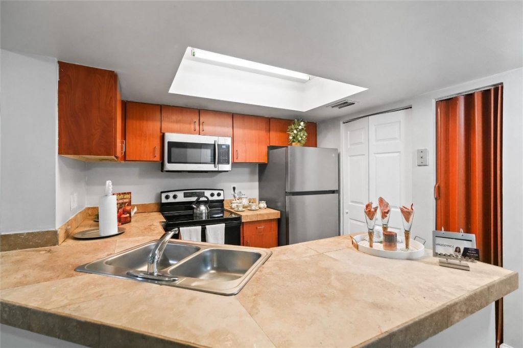 9166 W Atlantic Boulevard, Unit 1616, Coral Springs, FL 33071 Photo