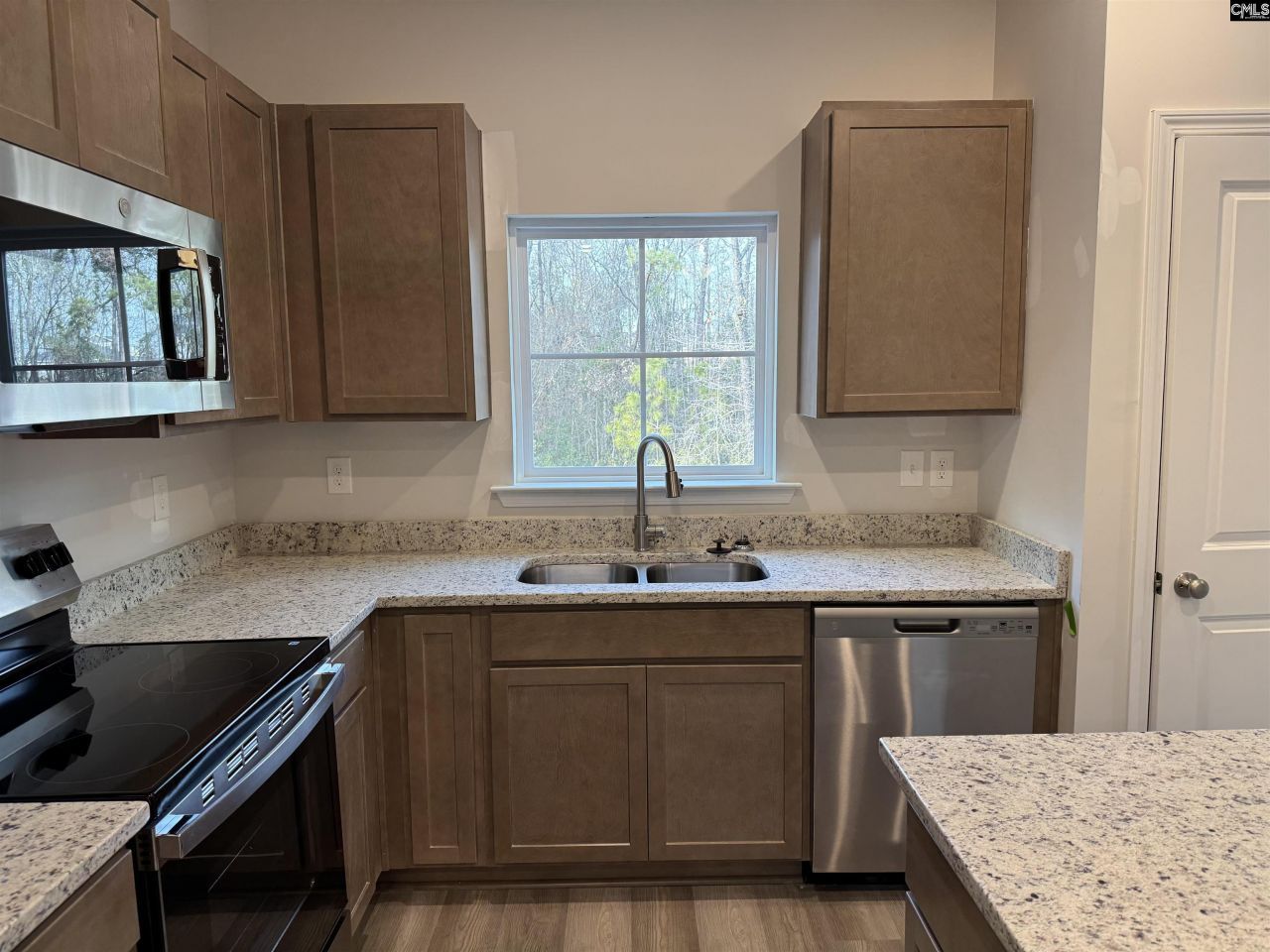 2050 Armada Road Photo 7