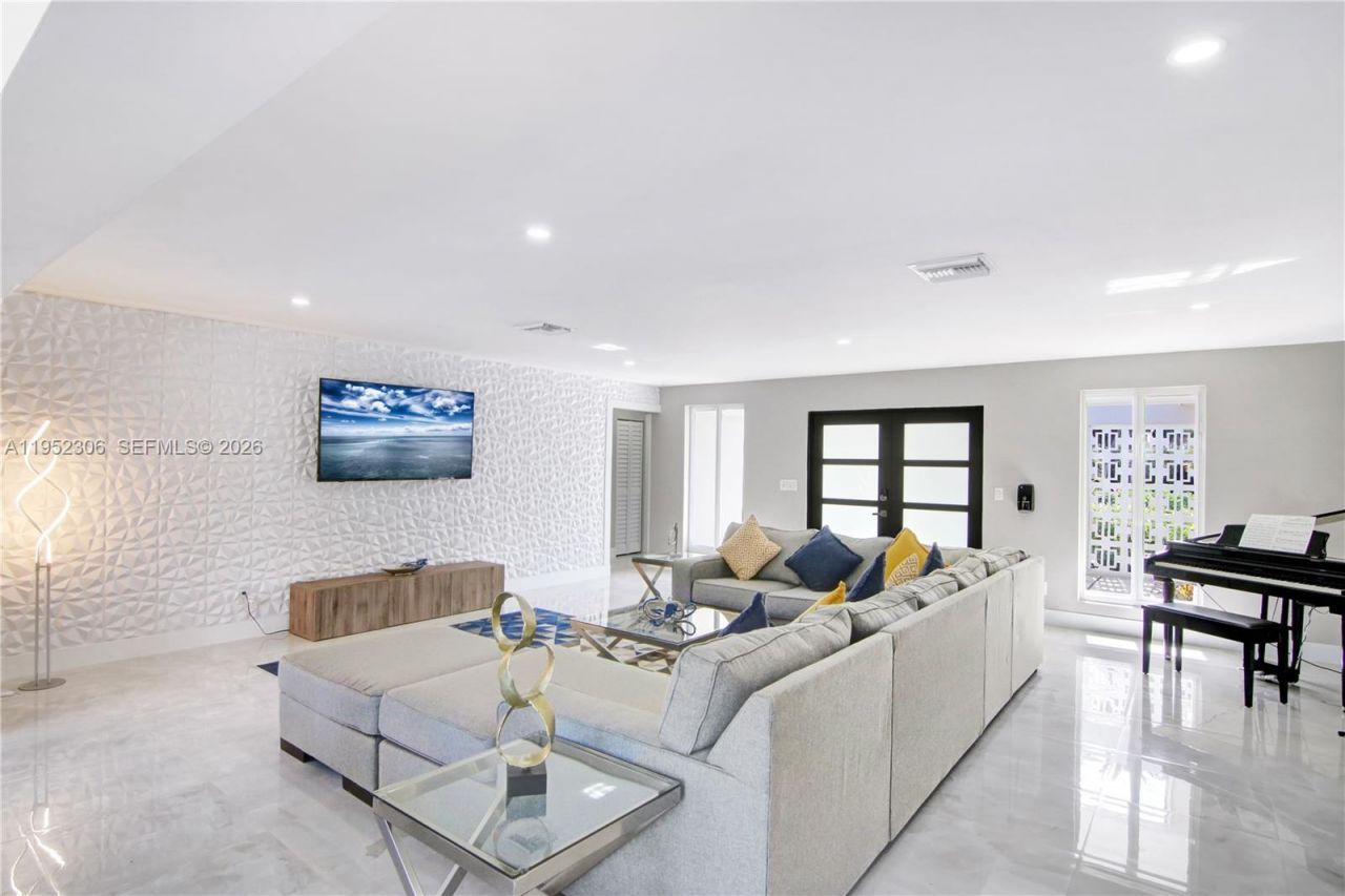 1245 Garfield St, Hollywood, FL 33019 Photo