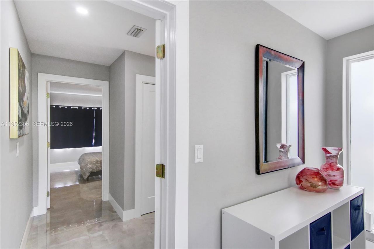 1245 Garfield St, Hollywood, FL 33019 Photo