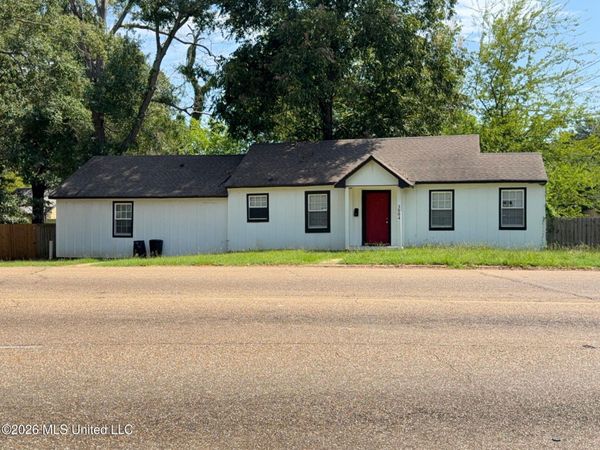 3804 Saint Francis Street, Jackson, MS 39206