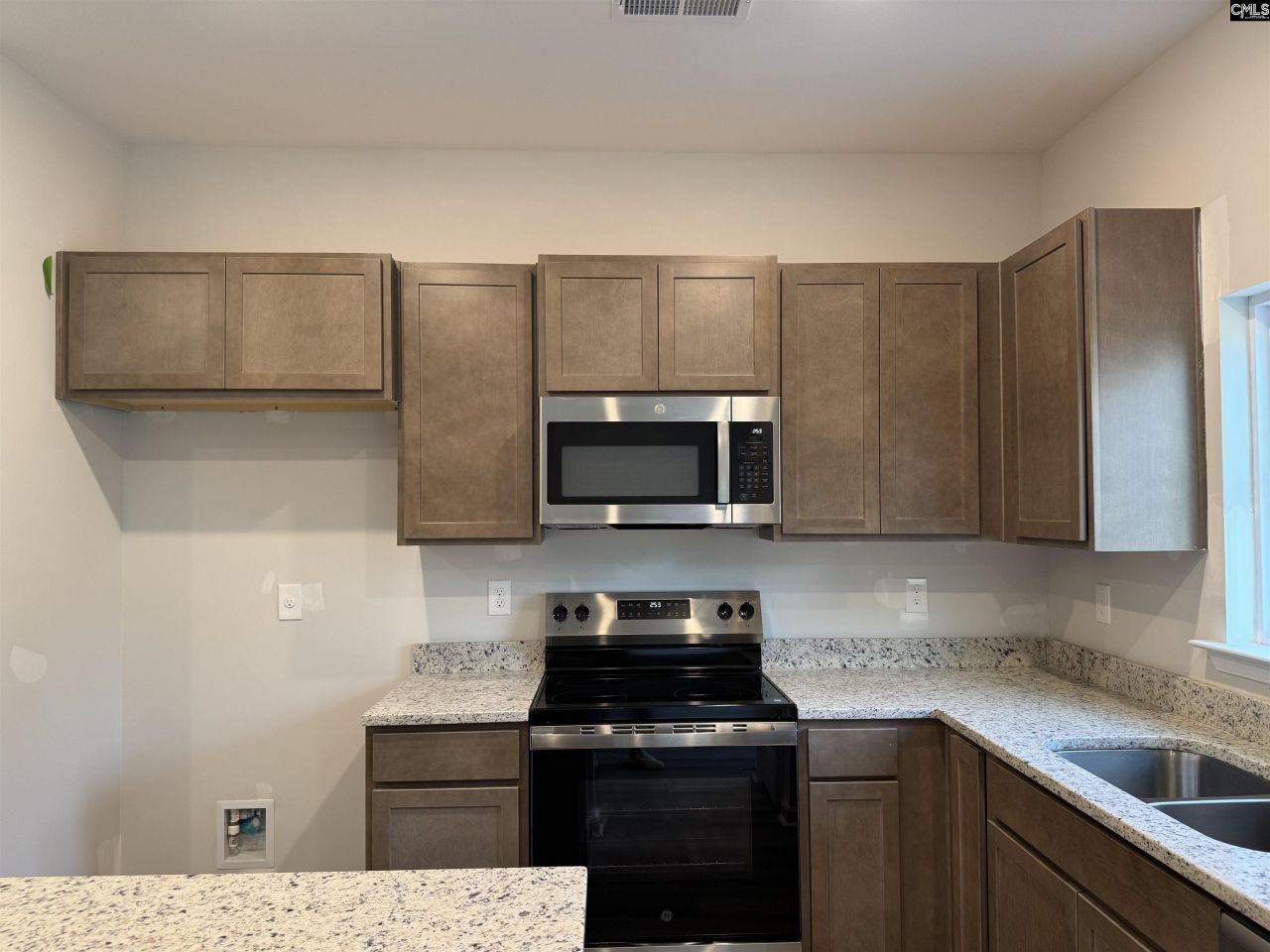 2042 Armada Road Photo 8