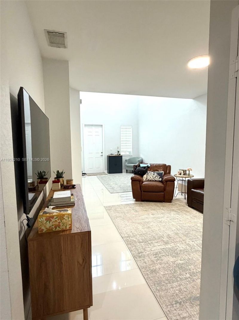 10780 NW 74th Ln, Doral, FL 33178 Photo