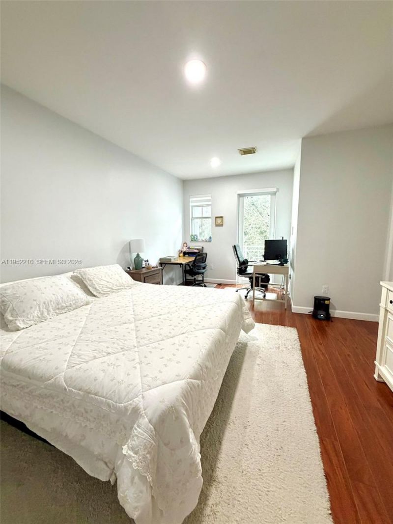 10780 NW 74th Ln, Doral, FL 33178 Photo