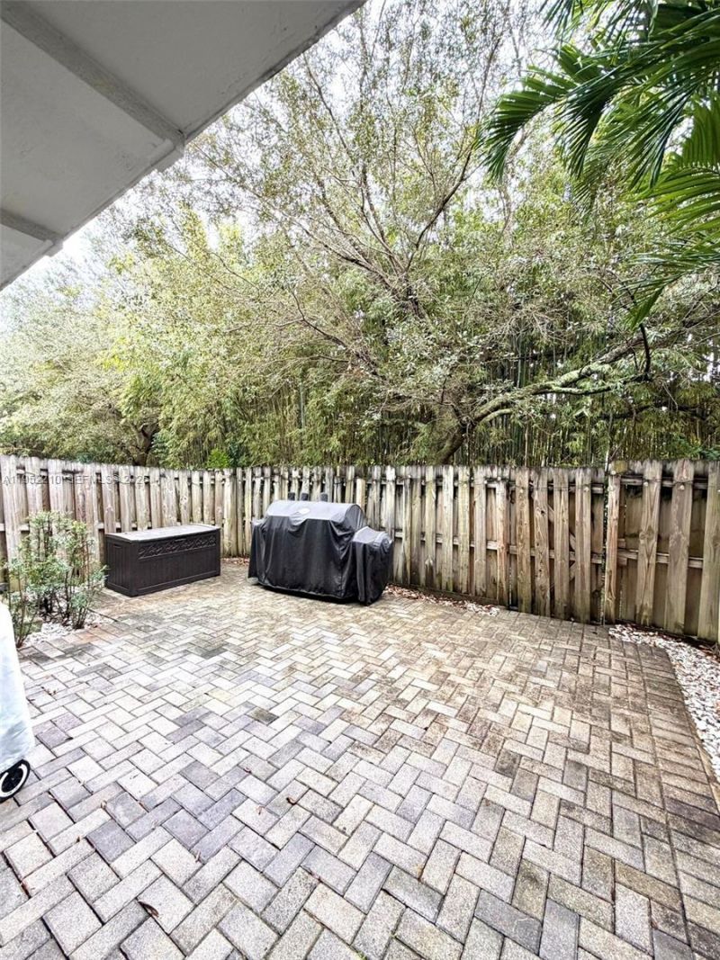 10780 NW 74th Ln, Doral, FL 33178 Photo