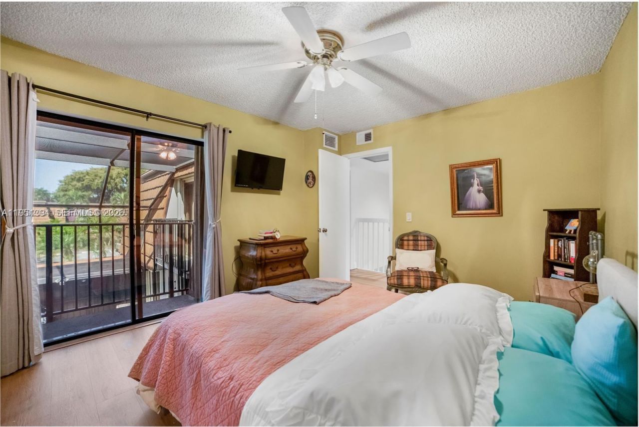 9135 SW 20th Pl, Unit D, Davie, FL 33324 Photo