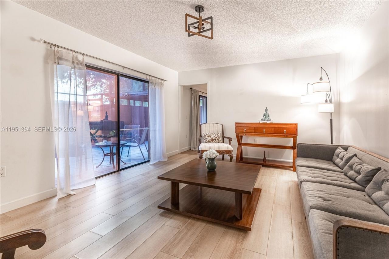 9135 SW 20th Pl, Unit D, Davie, FL 33324 Photo