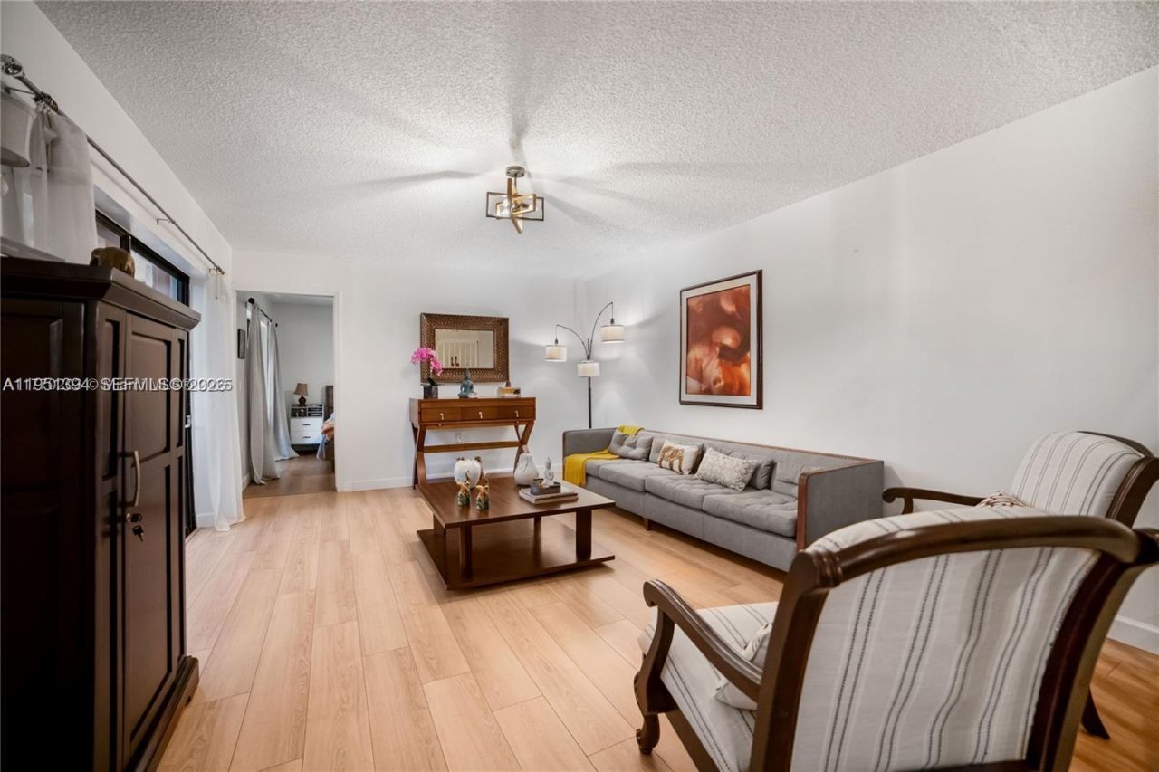 9135 SW 20th Pl, Unit D, Davie, FL 33324 Photo