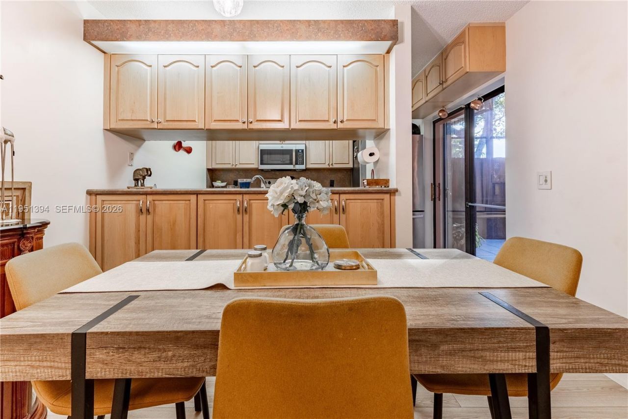 9135 SW 20th Pl, Unit D, Davie, FL 33324 Photo