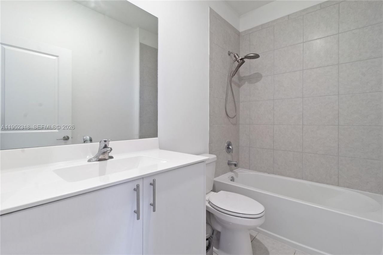 16925 SW 289th Ter, Homestead, FL 33030 Photo