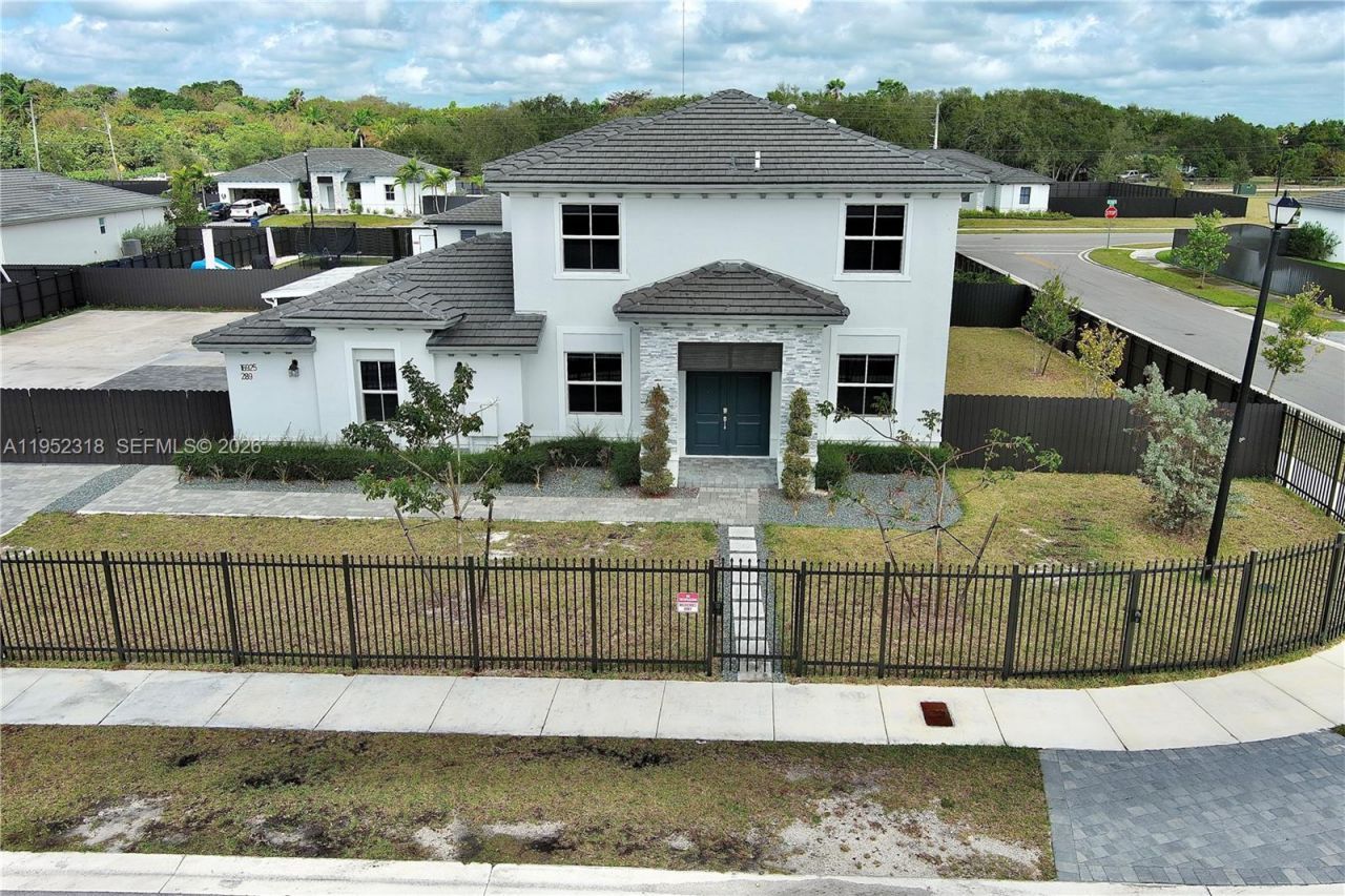 16925 SW 289th Ter, Homestead, FL 33030 Photo