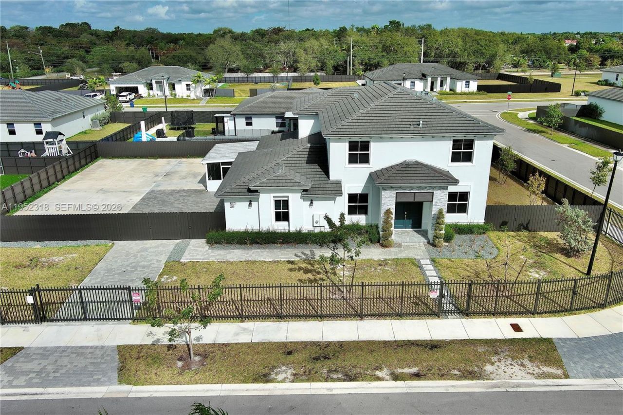 16925 SW 289th Ter, Homestead, FL 33030 Photo