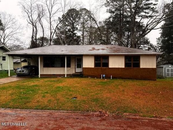617 N Park Drive, Jackson, MS 39206