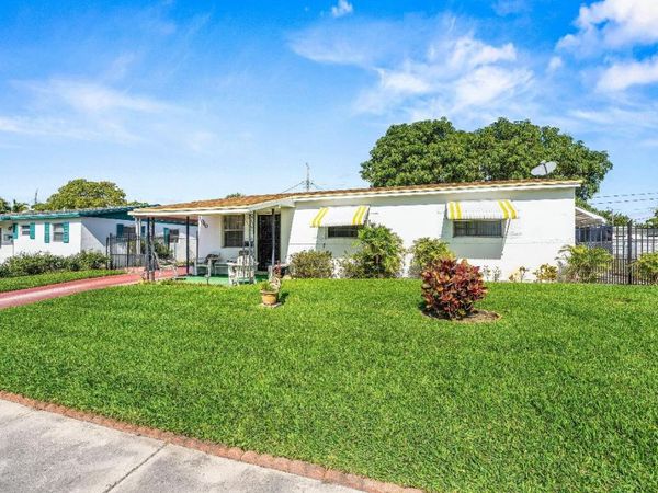 1040 W 1st Street, Riviera Beach, FL 33404