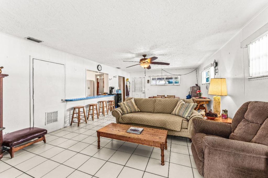 1040 W 1st Street, Riviera Beach, FL 33404 Photo