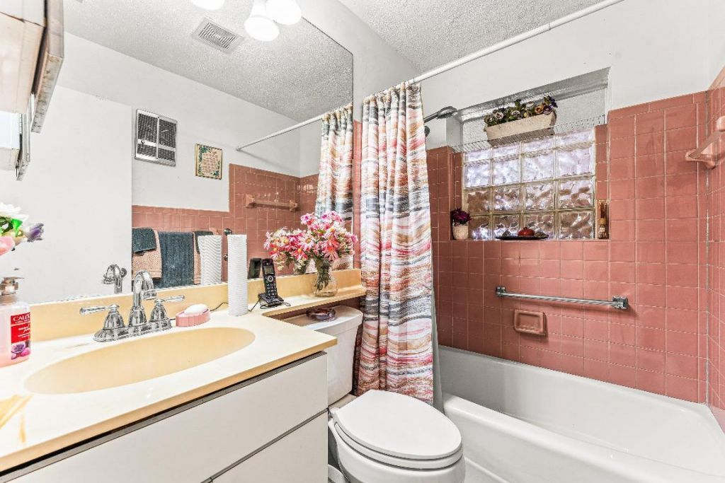 1040 W 1st Street, Riviera Beach, FL 33404 Photo