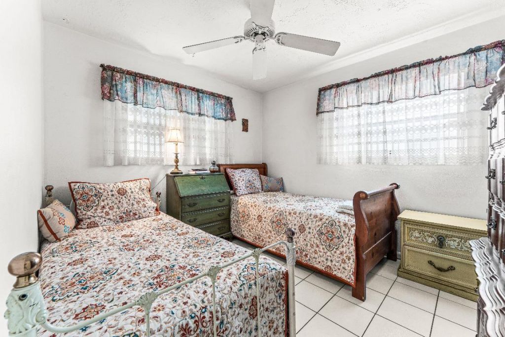 1040 W 1st Street, Riviera Beach, FL 33404 Photo