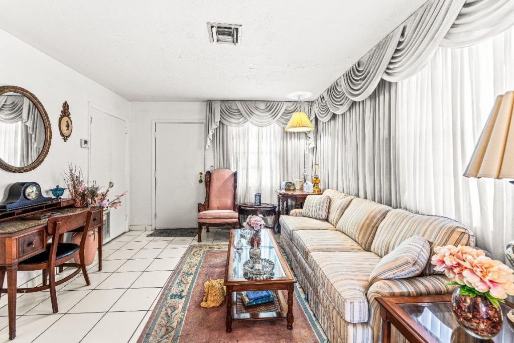 1040 W 1st Street, Riviera Beach, FL 33404 Photo