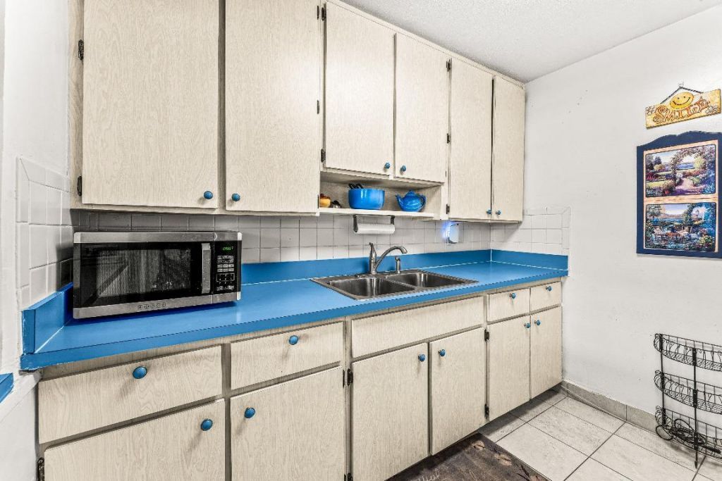 1040 W 1st Street, Riviera Beach, FL 33404 Photo