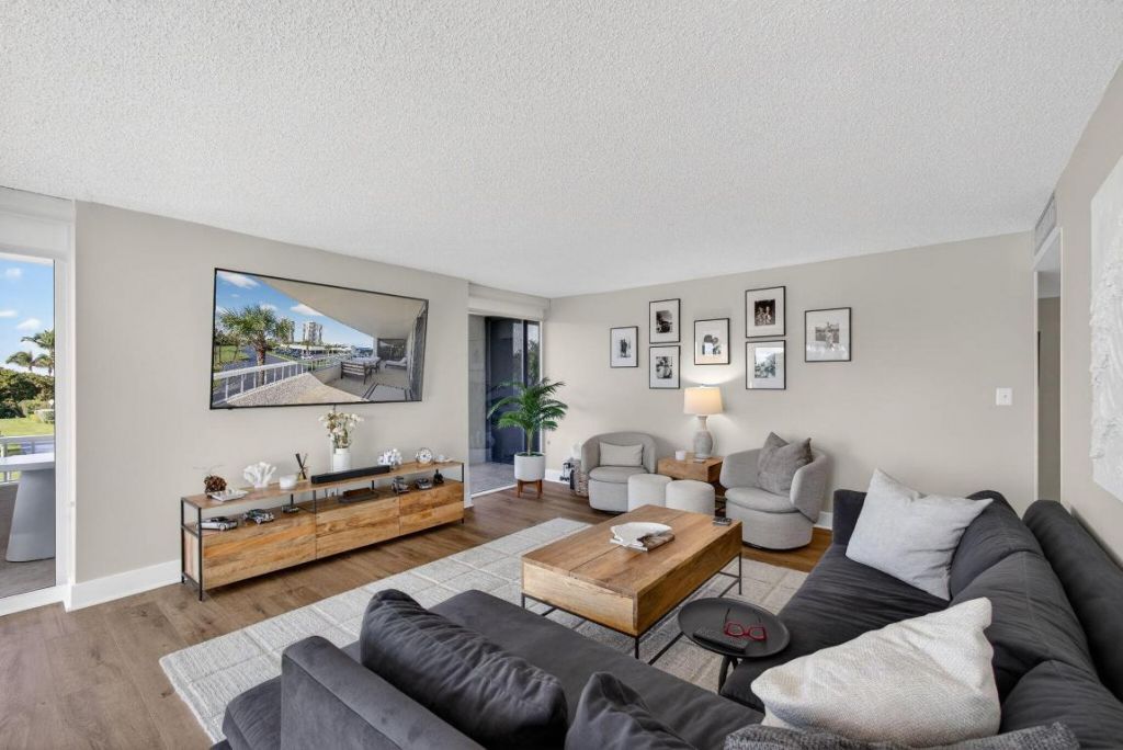 5510 N Ocean Drive, Unit 2d, Singer Island, FL 33404 Photo