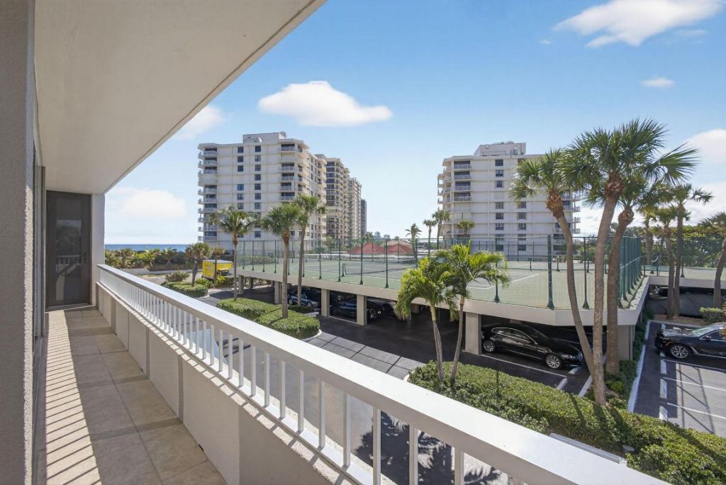 5510 N Ocean Drive, Unit 2d, Singer Island, FL 33404 Photo