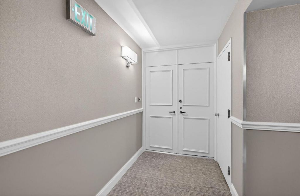 5510 N Ocean Drive, Unit 2d, Singer Island, FL 33404 Photo