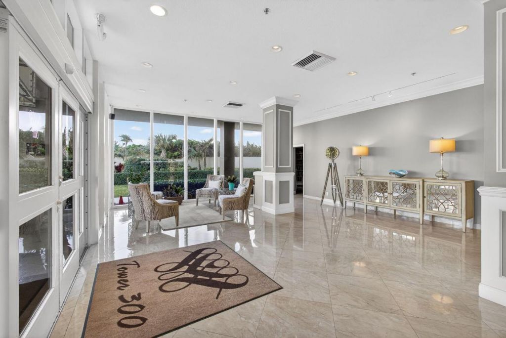5510 N Ocean Drive, Unit 2d, Singer Island, FL 33404 Photo