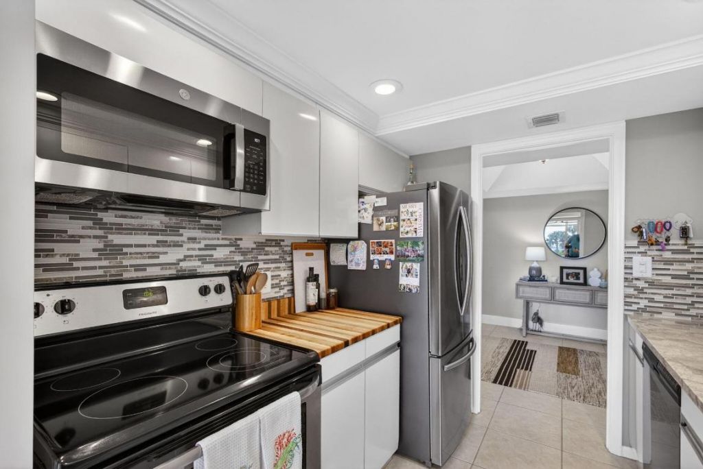 5510 N Ocean Drive, Unit 2d, Singer Island, FL 33404 Photo