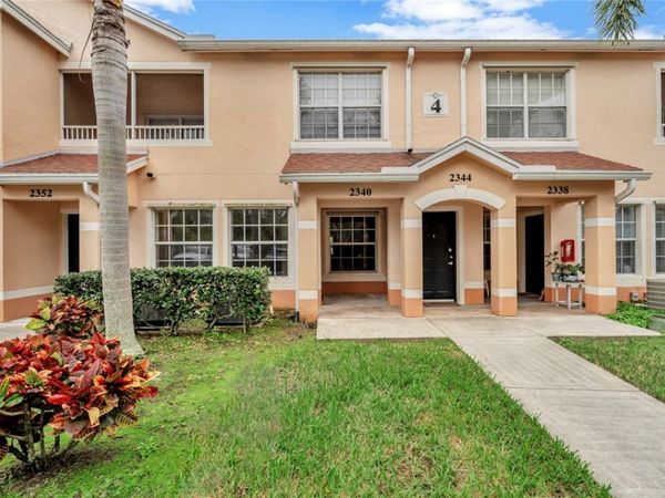 2340 57th Circle, Unit 2340, Vero Beach, FL 32966