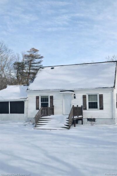 4080 Parker Road, Fort Gratiot Township, MI 48059 Main Photo