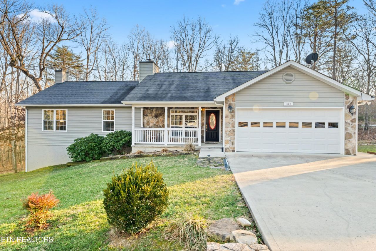 102 Torrey Pines Lane Crossville, TN 38558
