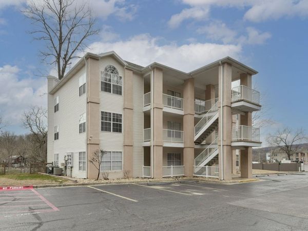77 Anglers Pointe Drive , Unit 3, Branson, MO 65616