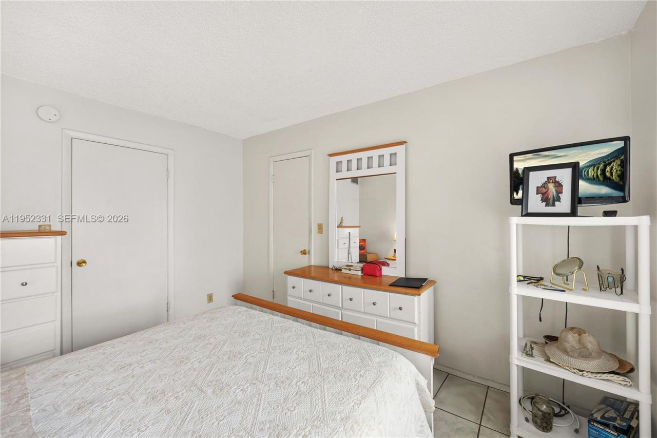 3071 NW 47th Ter, Unit 323, Lauderdale Lakes, FL 33313 Photo