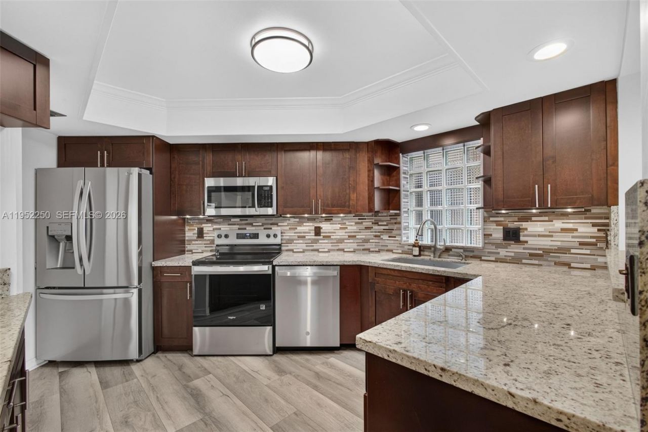 11625 Winchester Dr, Unit B, Palm Beach Gardens, FL 33410 Photo