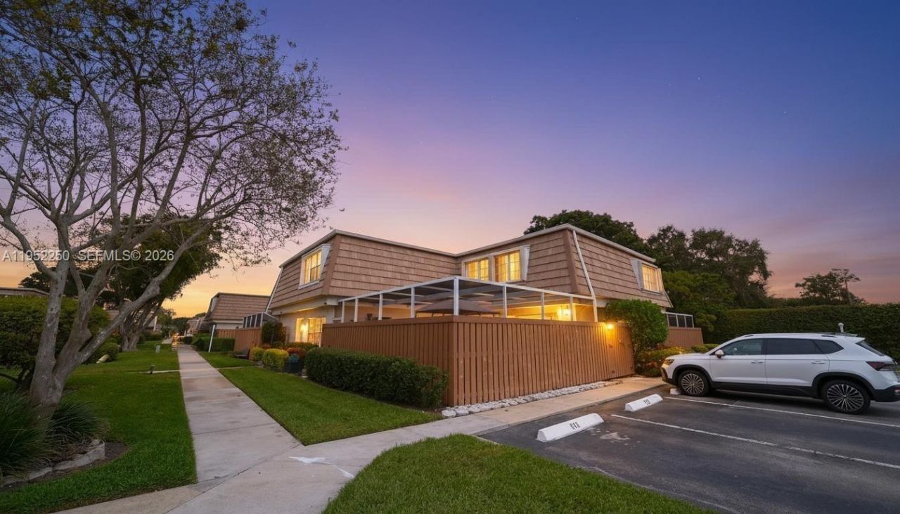 11625 Winchester Dr, Unit B, Palm Beach Gardens, FL 33410 Photo