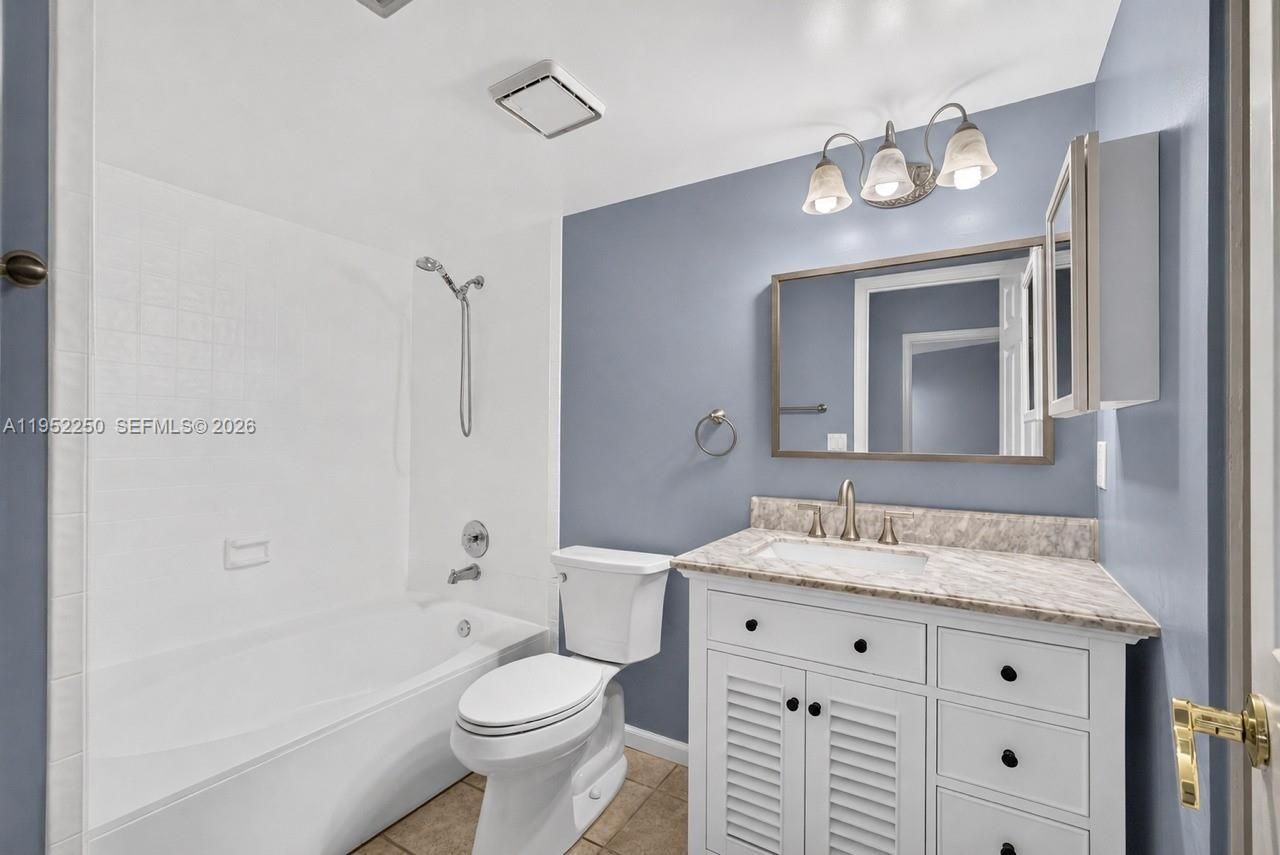 11625 Winchester Dr, Unit B, Palm Beach Gardens, FL 33410 Photo