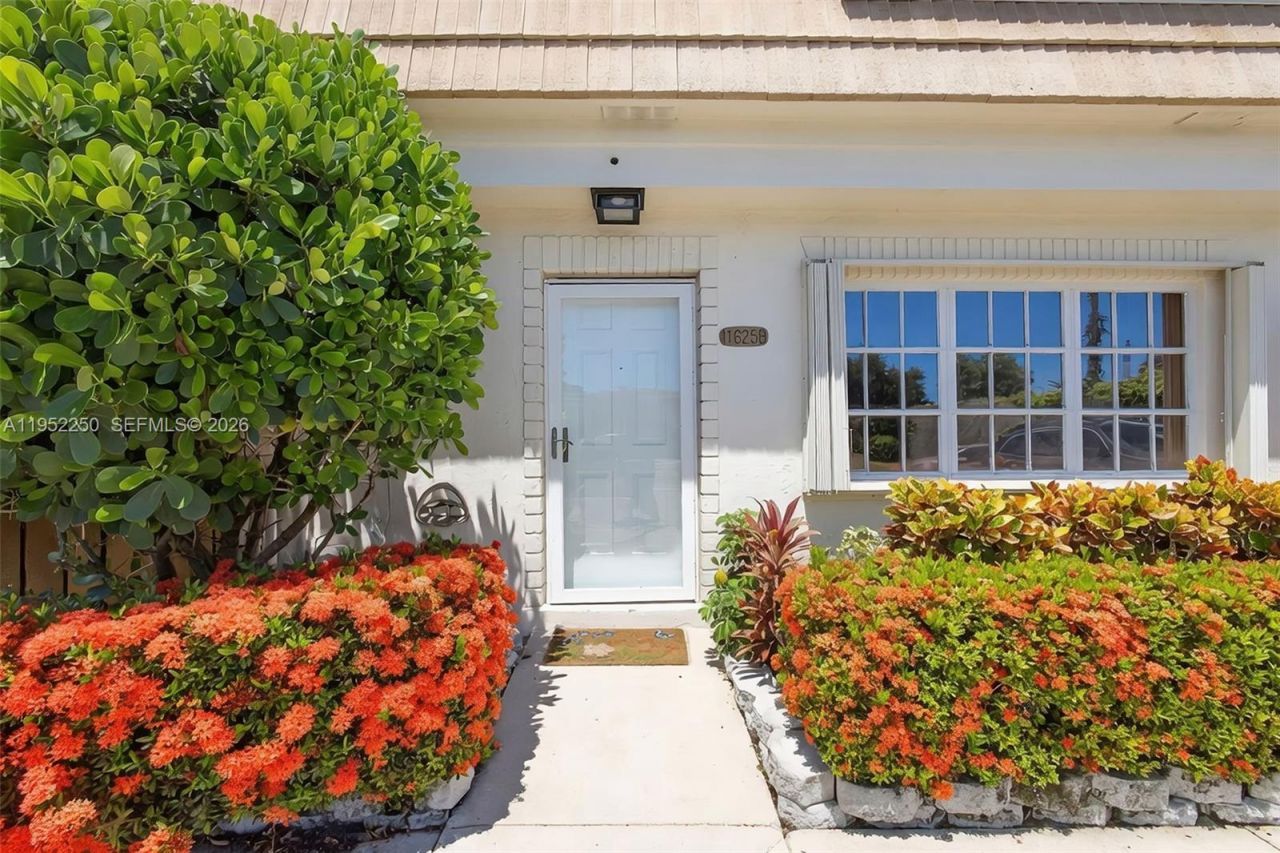 11625 Winchester Dr, Unit B, Palm Beach Gardens, FL 33410 Photo