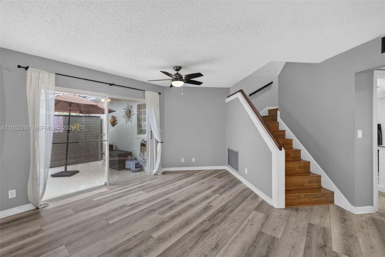 11625 Winchester Dr, Unit B, Palm Beach Gardens, FL 33410 Photo