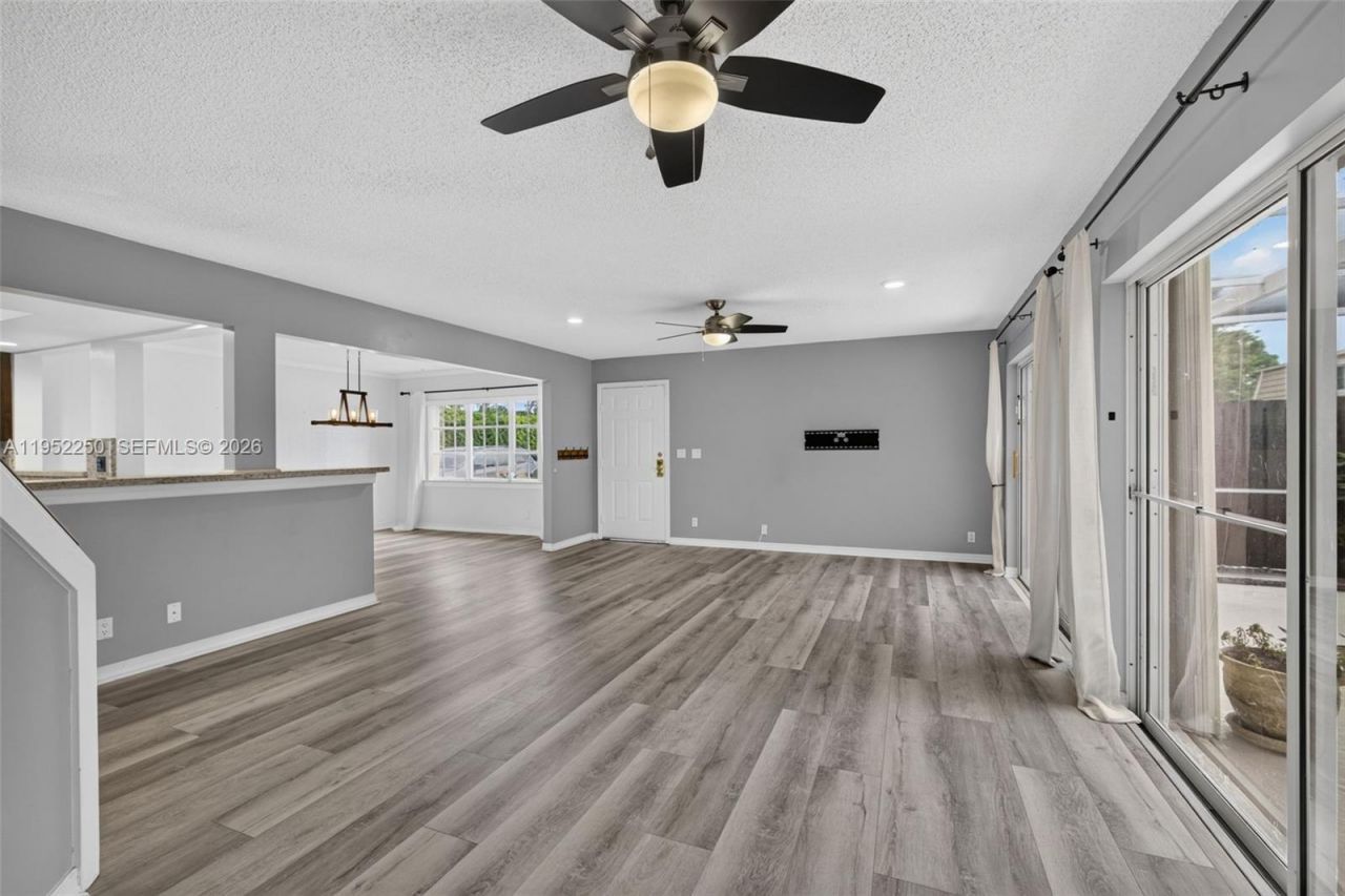 11625 Winchester Dr, Unit B, Palm Beach Gardens, FL 33410 Photo
