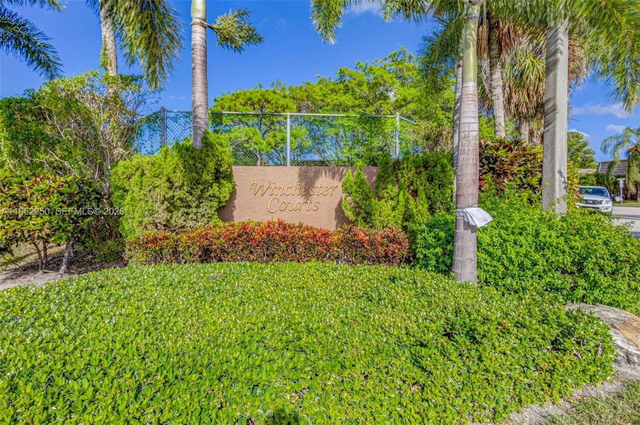11625 Winchester Dr, Unit B, Palm Beach Gardens, FL 33410 Photo
