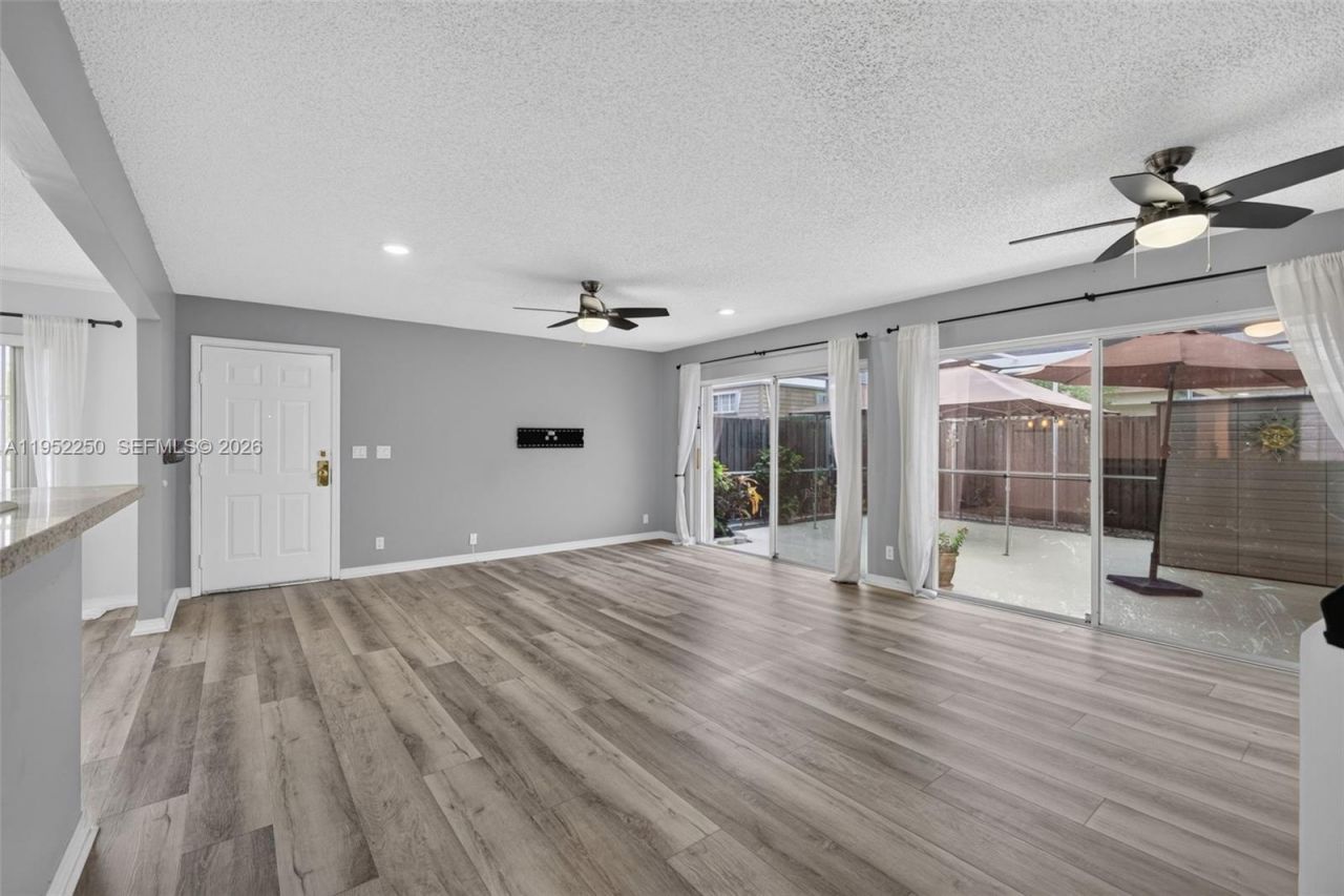 11625 Winchester Dr, Unit B, Palm Beach Gardens, FL 33410 Photo