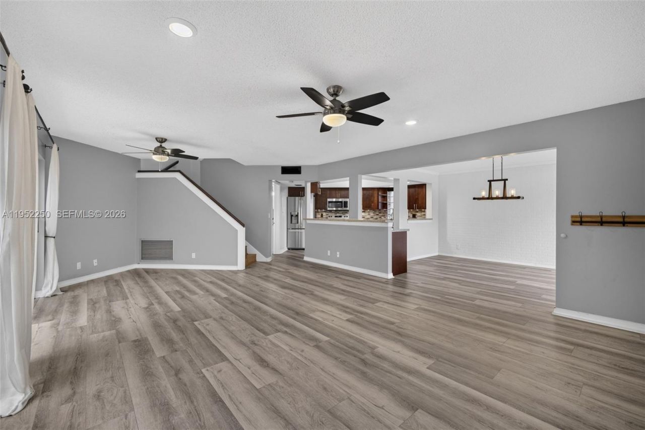 11625 Winchester Dr, Unit B, Palm Beach Gardens, FL 33410 Photo