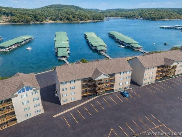 172 Cedar Glen Drive, Unit 4B, Camdenton, MO 65020