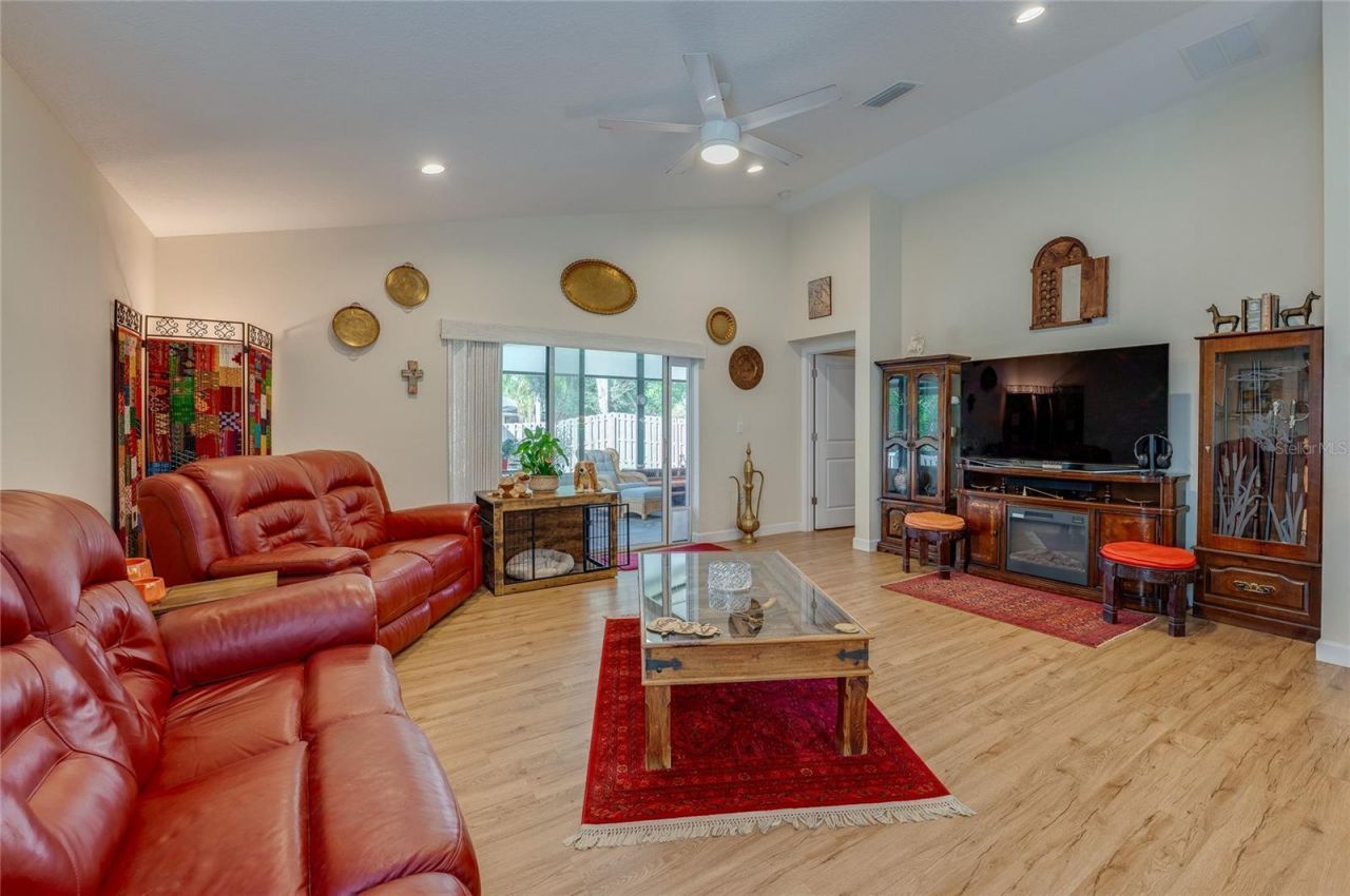 812 Hamilton Street, New Smyrna Beach, FL 32168 Photo