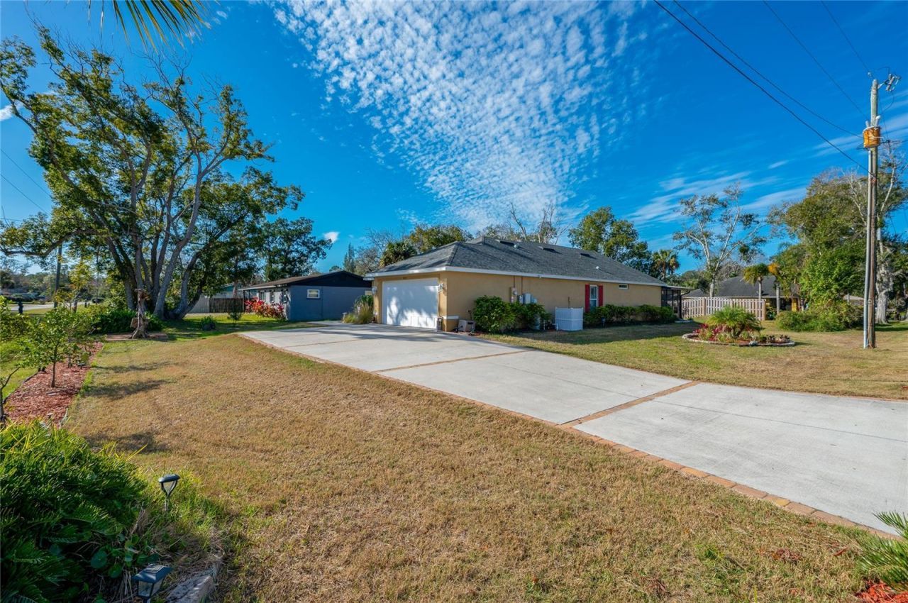 812 Hamilton Street, New Smyrna Beach, FL 32168 Photo