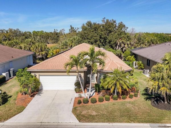 407 PINEWOOD LAKE DRIVE, VENICE, FL 34285