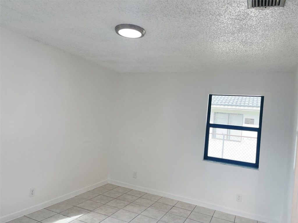 4104 NW 114th Avenue, Coral Springs, FL 33065 Photo