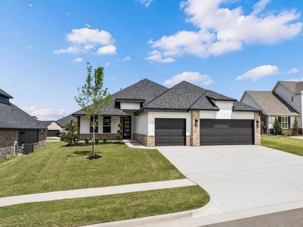 8213 NW 152nd Street, Edmond, OK 73013